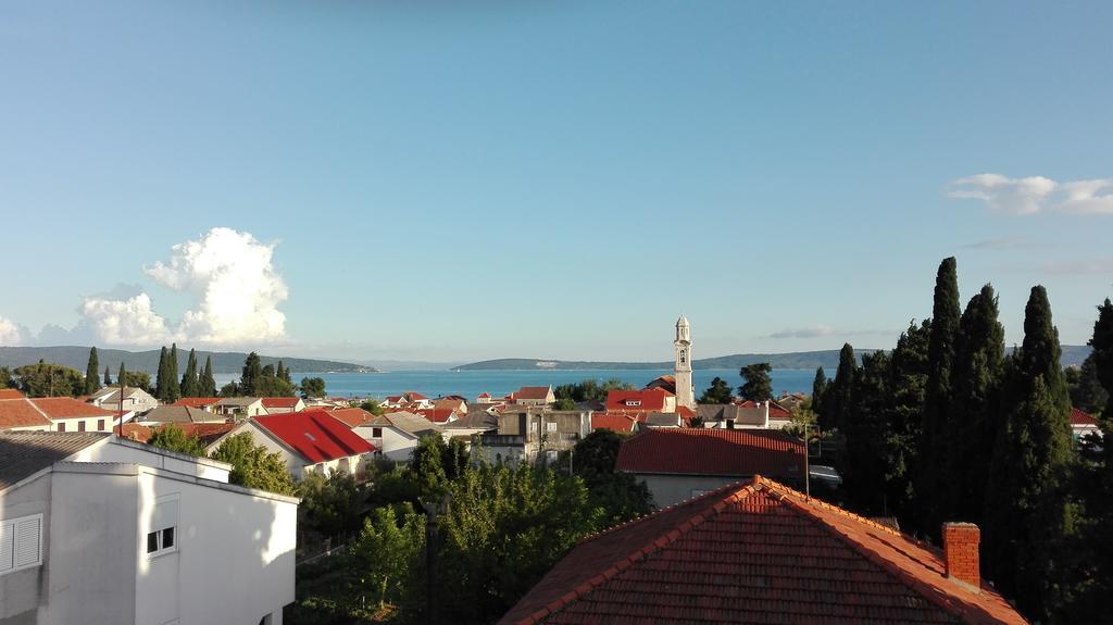 Garden Apartment Kaštela Esterno foto